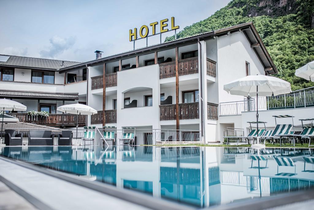 Hotel Foerstlerhof Postal / Burgstall Eksteriør billede