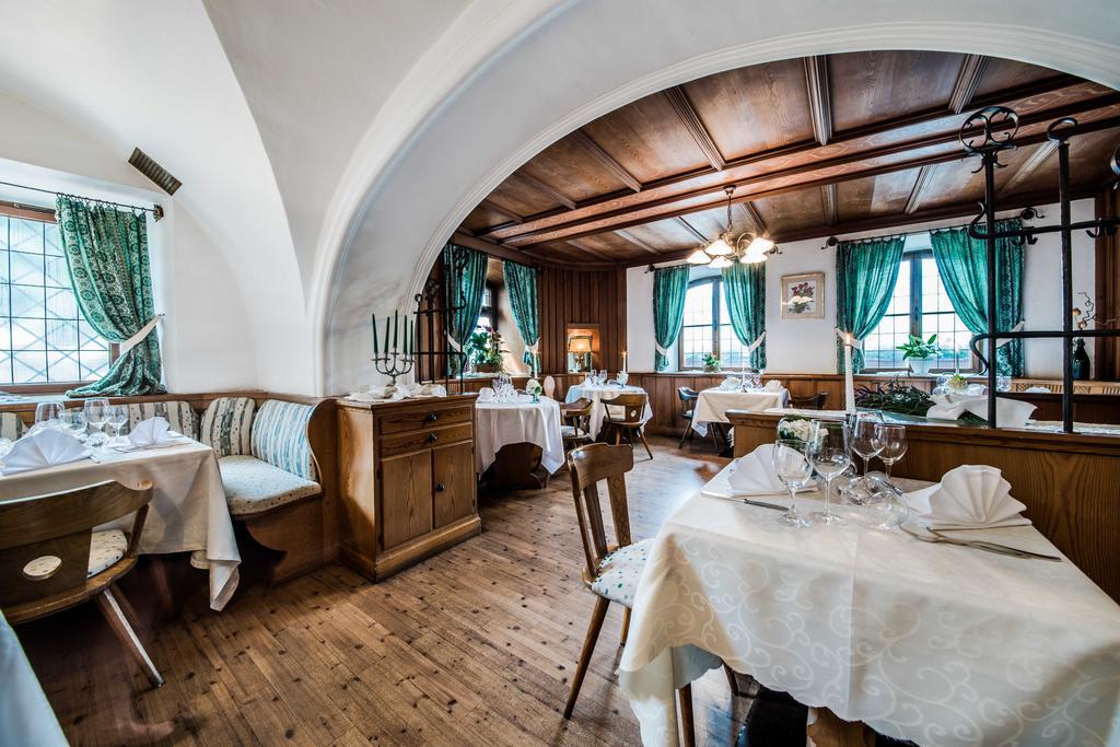 Hotel Foerstlerhof Postal / Burgstall Eksteriør billede