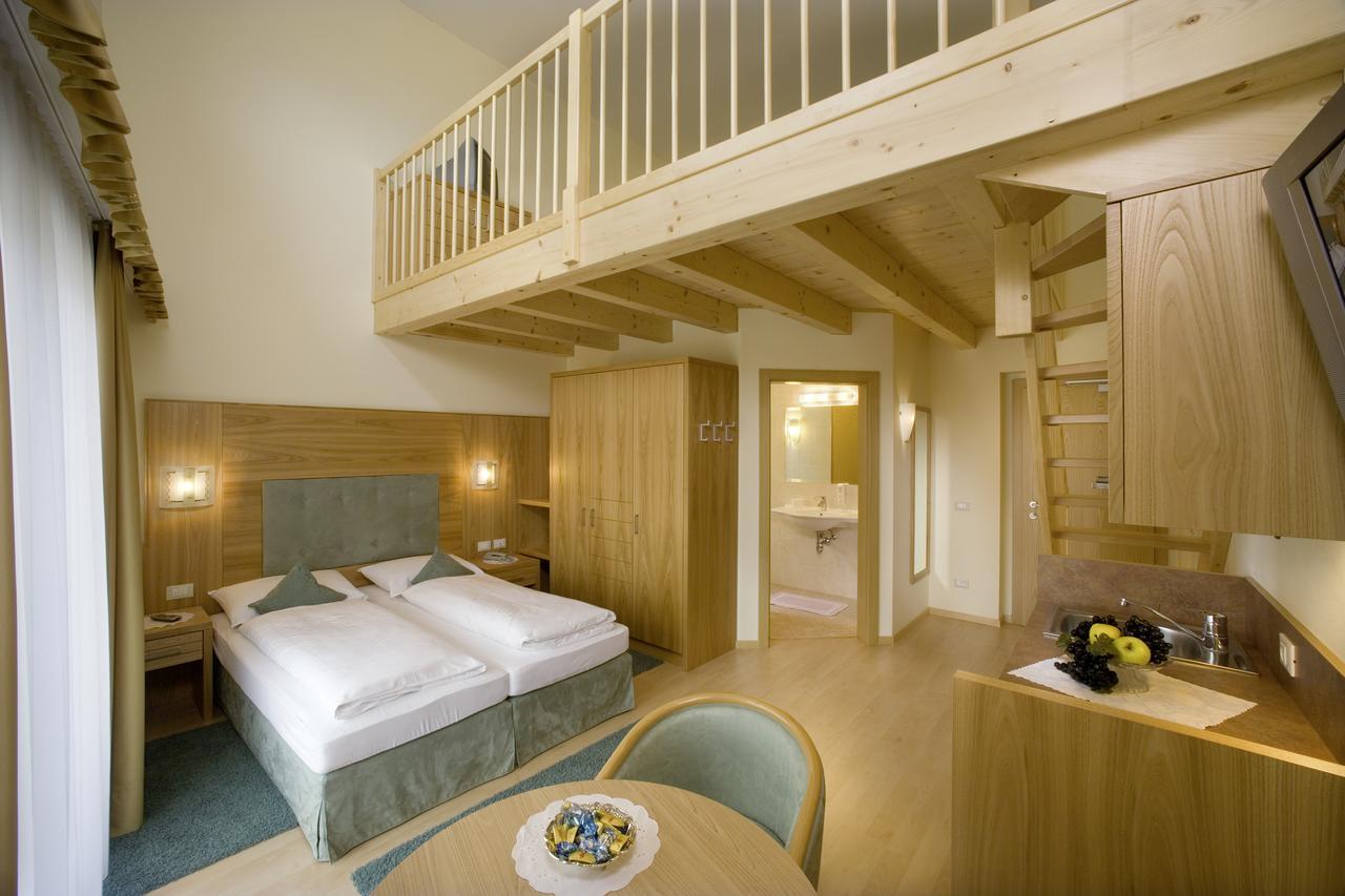 Hotel Foerstlerhof Postal / Burgstall Eksteriør billede
