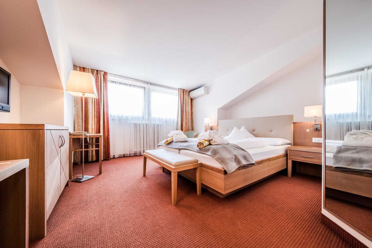 Hotel Foerstlerhof Postal / Burgstall Eksteriør billede